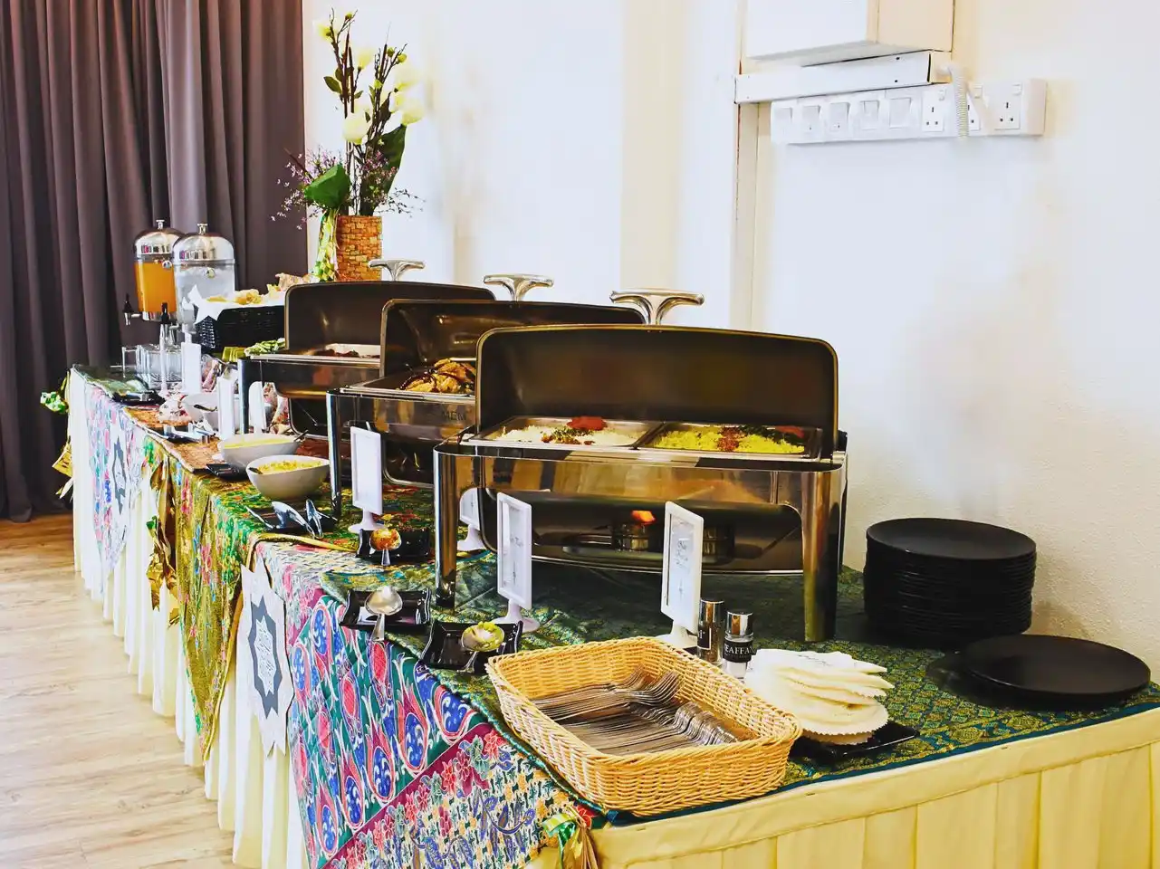 halal certified ramadhan buffet teaffani catering 
