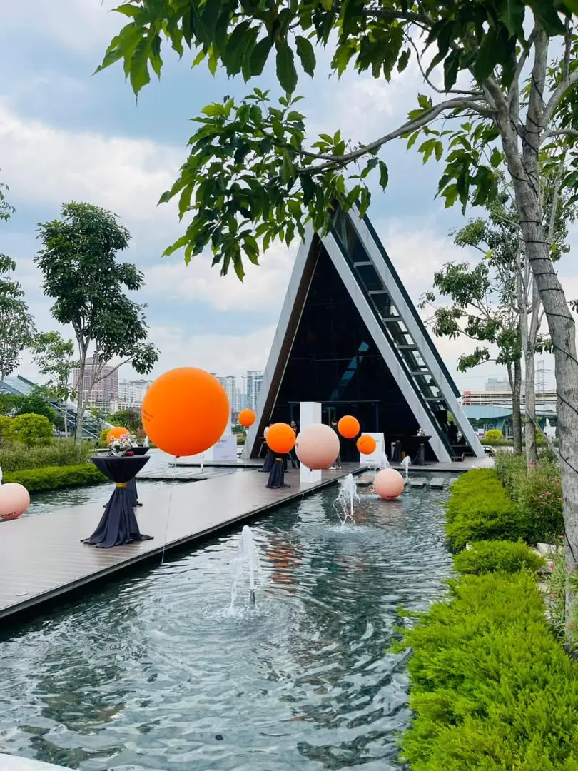 Astana Glasshouse Outdoor